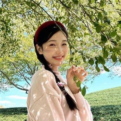 俏探女娇娃