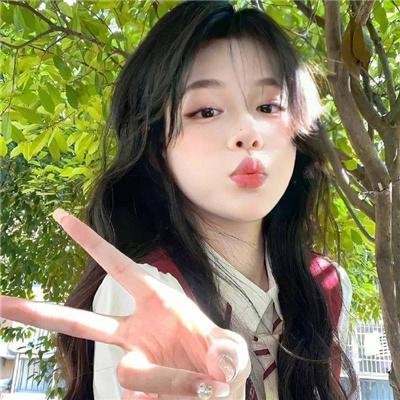 女人是英雄